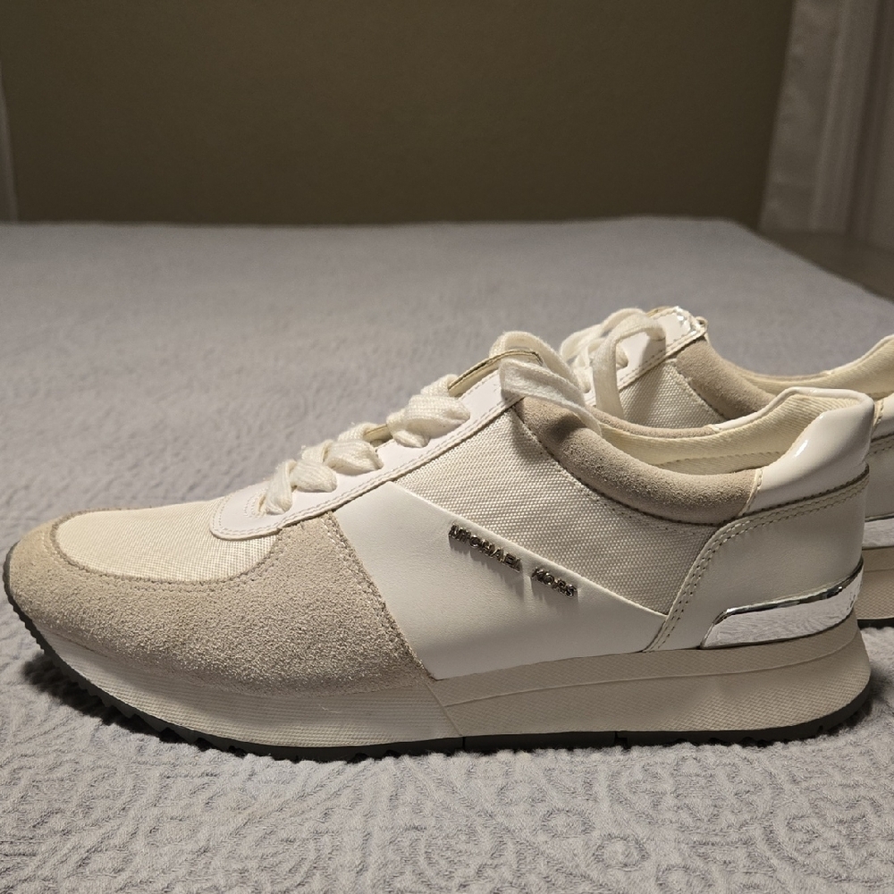 White and Cream Sneakers with Silver Accent